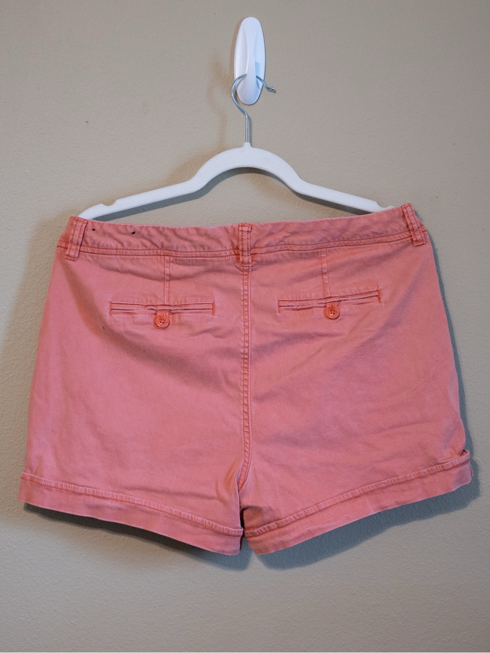 Liverpool Los Angeles Faded Coral Chino Shorts Mid Rise Stretch - Picture 2 of 2